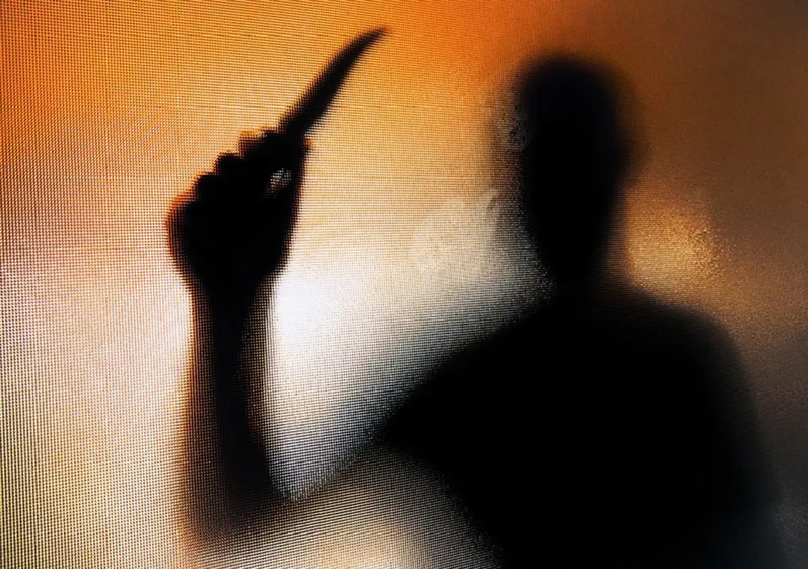 Man robbed at knifepoint in Bengaluru forest area, 2 held - News Karnataka