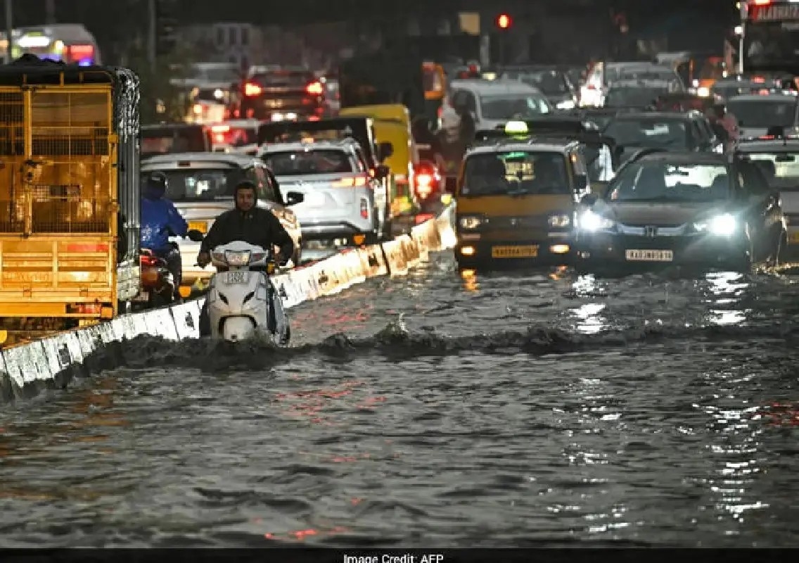 Rain, traffic woes expose harsh reality of Bengaluru IT commute - News Karnataka