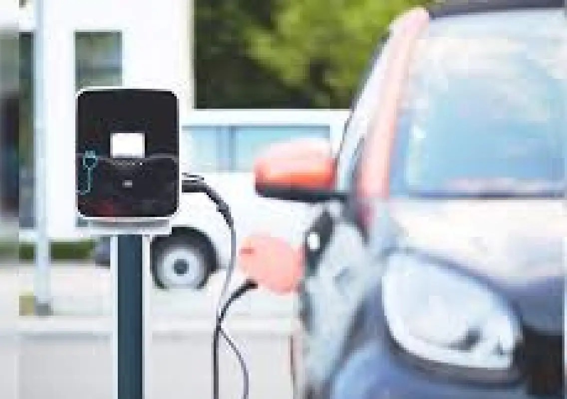 Rising heat raises safety fears at Bengaluru EV charging stations - News Karnataka