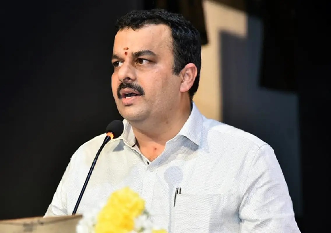 Sunil Kumar slams move to allow hijab in institutions - News Karnataka