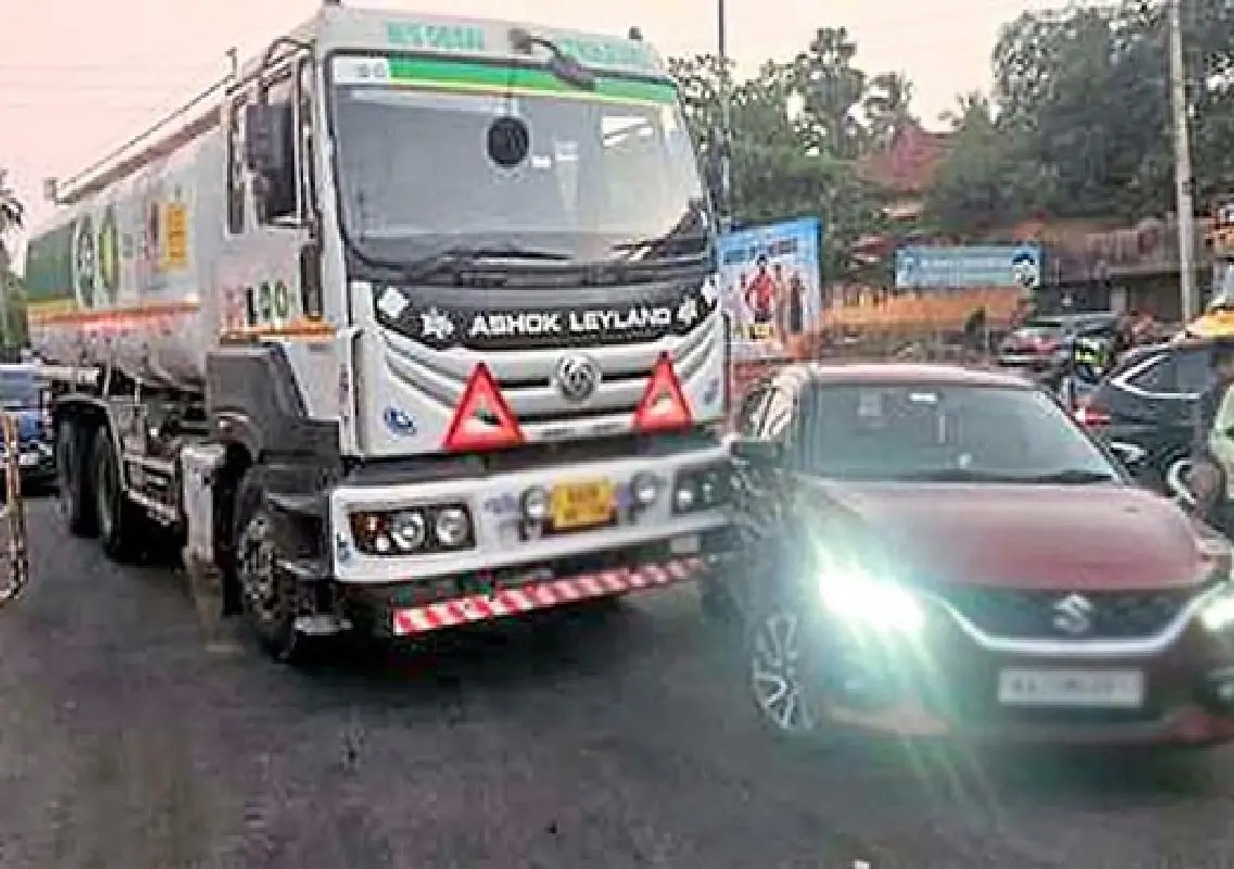 Twin accidents near Mulki trigger highway traffic chaos - News Karnataka