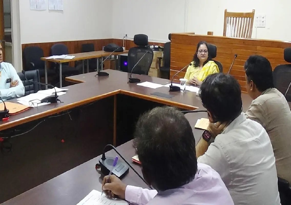 Udupi DC warns scanning centres over PCPNDT violations - News Karnataka