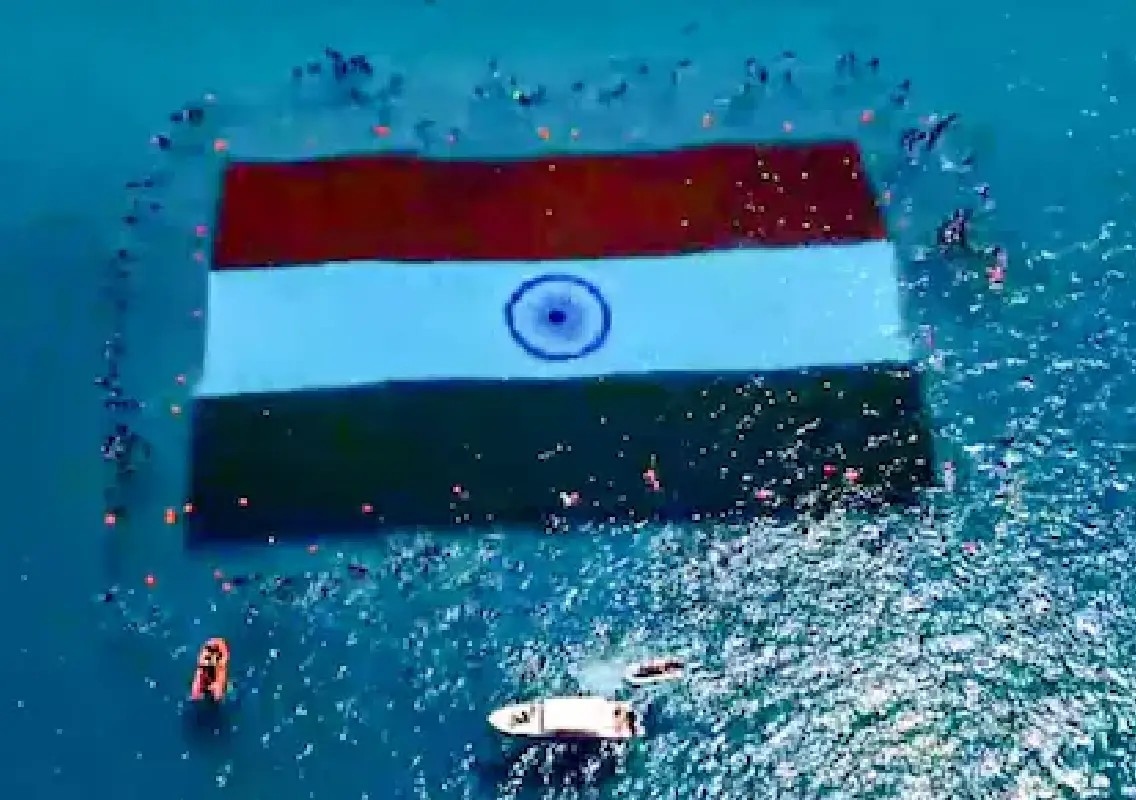 Underwater Tricolour feat earns Guinness record, Bengaluru shines - News Karnataka