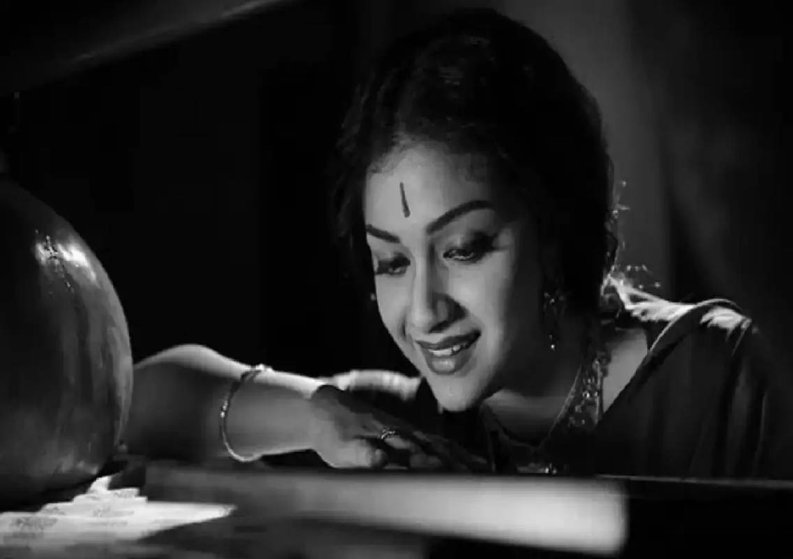 Keerthy Suresh celebrates 8 years of Mahanati - News Karnataka