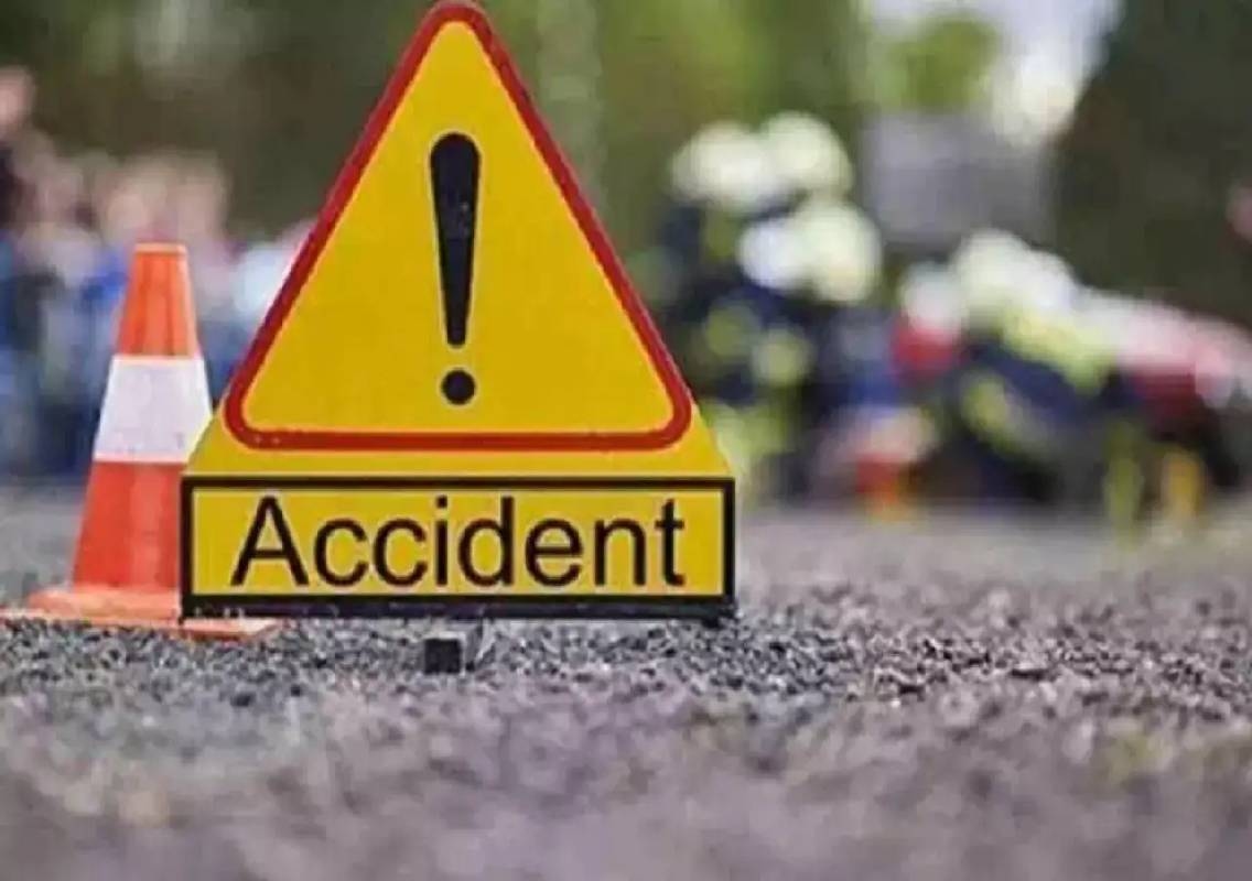 Two killed in BMW crash on Mumbai-Vadodara Highway - News Karnataka