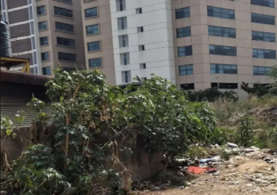 Bengaluru resident's post on broken roads sparks debate - News Karnataka