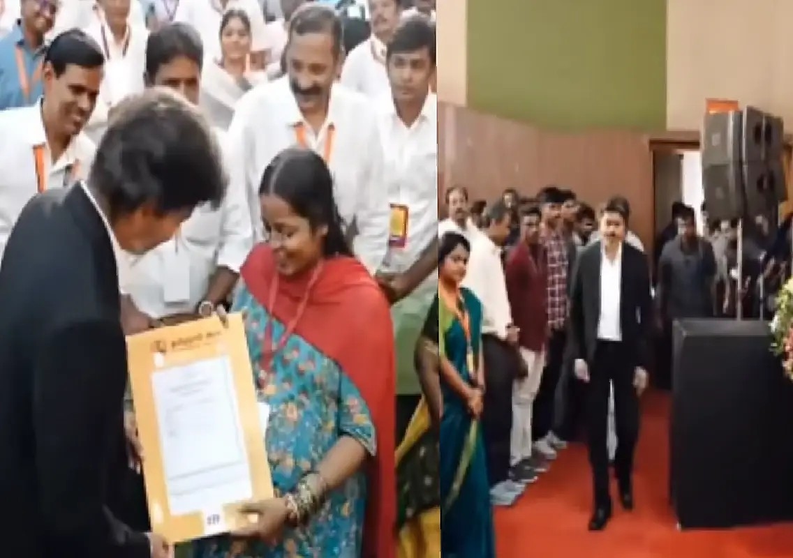 CM Vijay walks off stage to honour pregnant recruit - News Karnataka