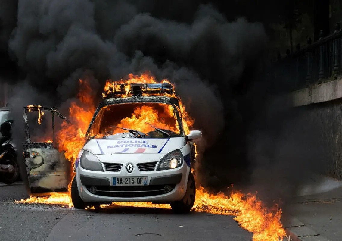 Car explosion on highway kills one, bomb squad joins probe - News Karnataka