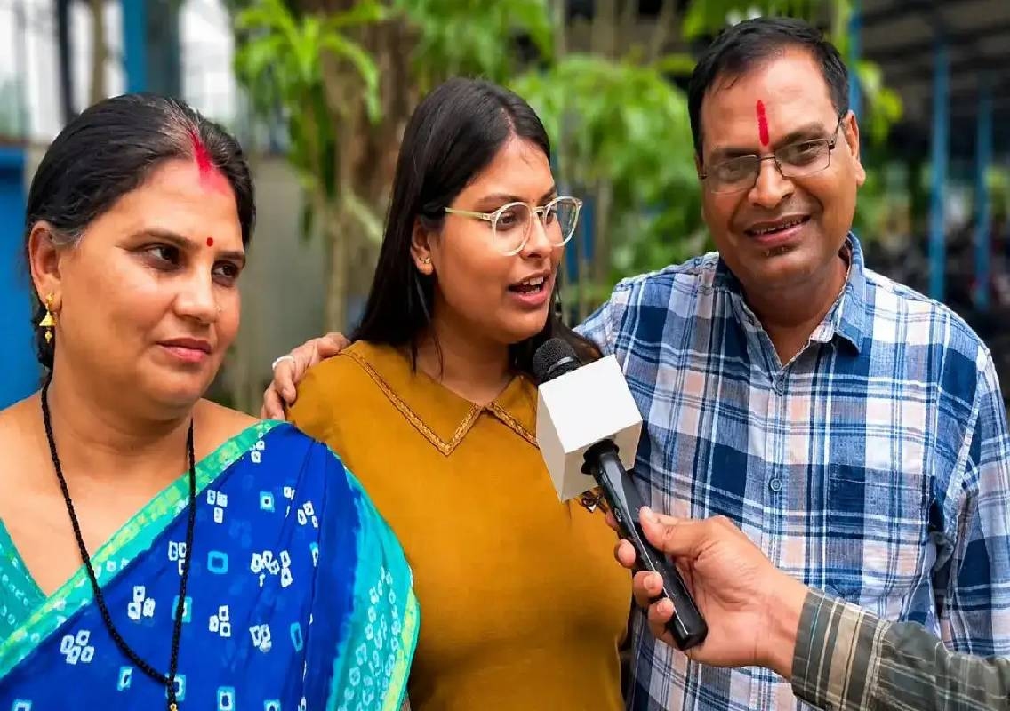 Chhattisgarh Woman Cracks 19 Government Exams - News Karnataka