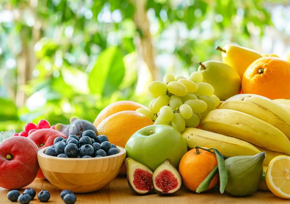 Child picks fruit over Maggi, giving mother her biggest parenting win - News Karnataka