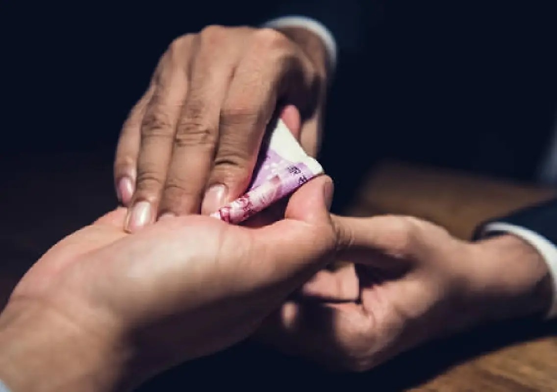 GBA engineers caught accepting ₹2 lakh bribe in Bengaluru - News Karnataka