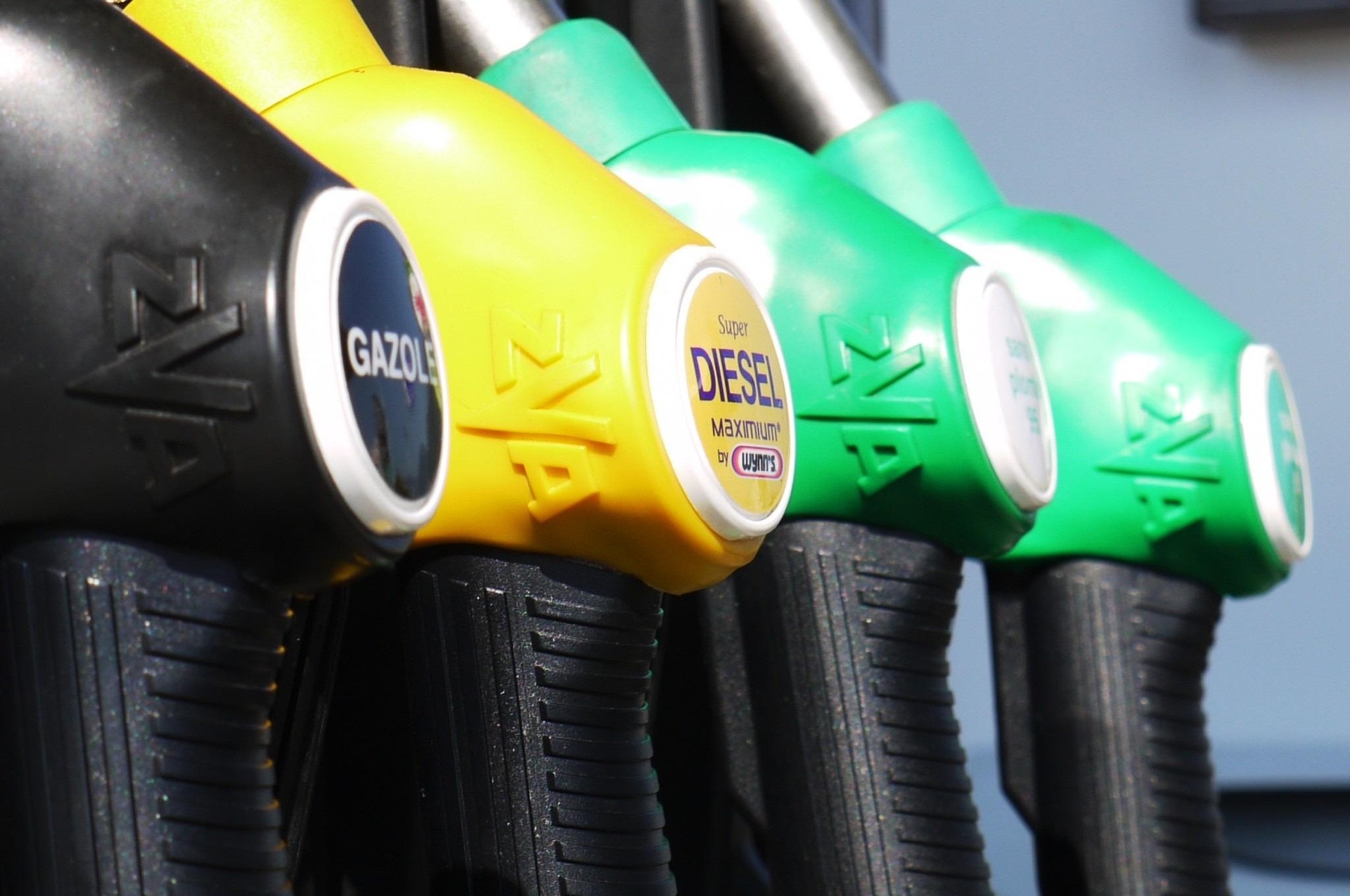 Geofenced Depot Yards Are Cutting Overnight Fuel Losses for British Courier Fleets - News Karnataka