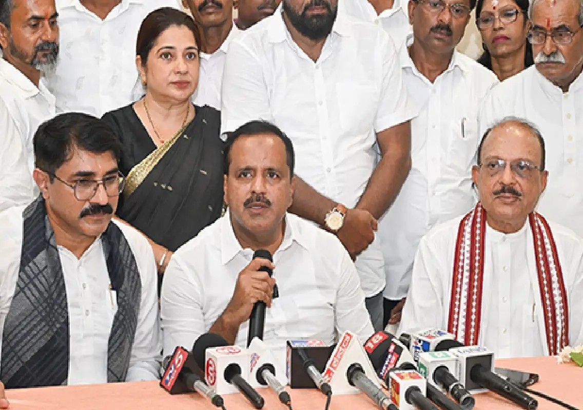 Khader prioritises patient care and hospital reforms in Karnataka - News Karnataka