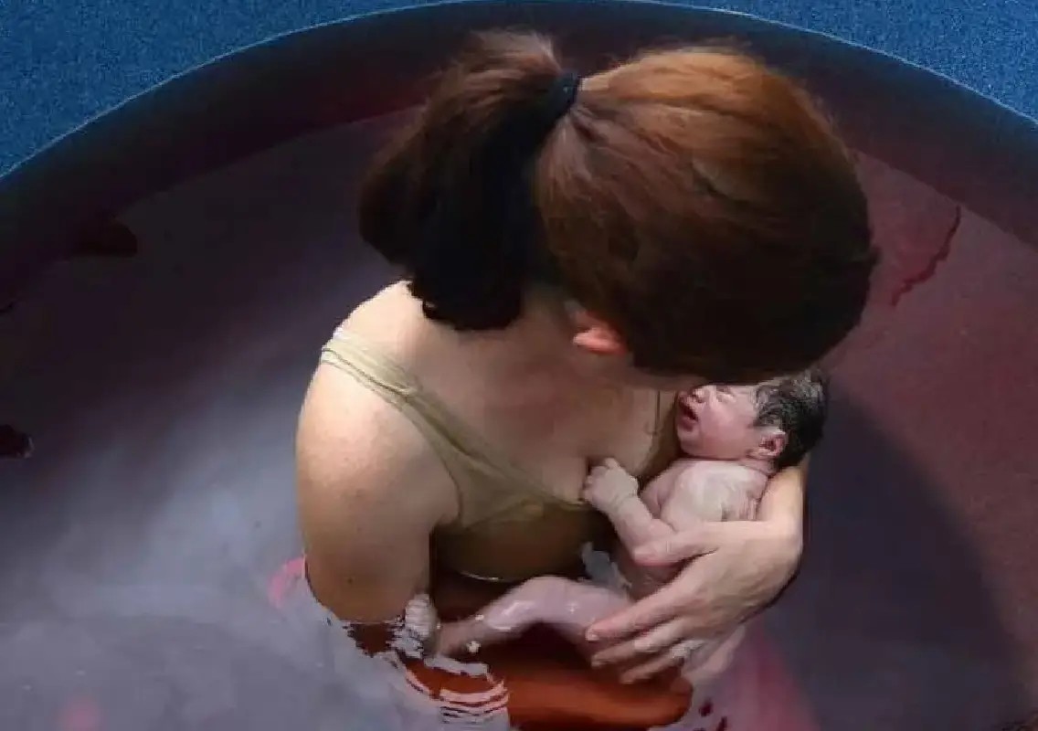 More Bengaluru parents choosing water births for natural delivery - News Karnataka