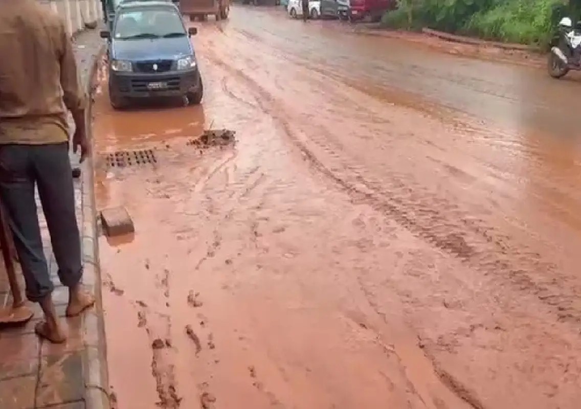 Muddy road near DC office in Padil causes hardship for public - News Karnataka