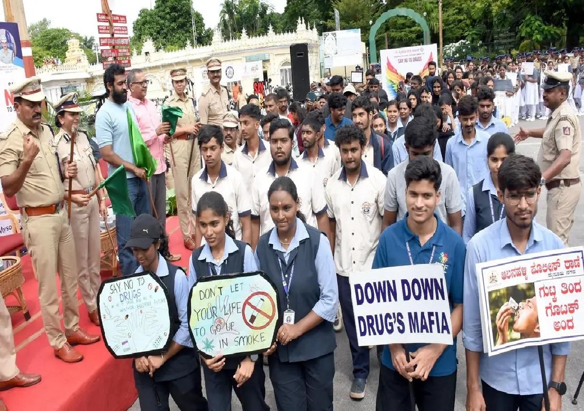 Mysuru police hold rally to spread anti-drug awareness - News Karnataka