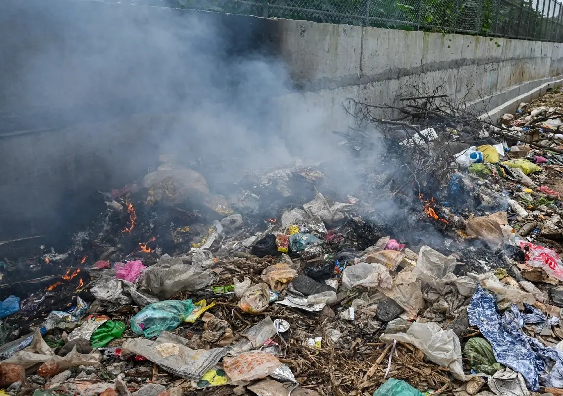 One Bengaluru resident is taking on the city's garbage problem - News Karnataka