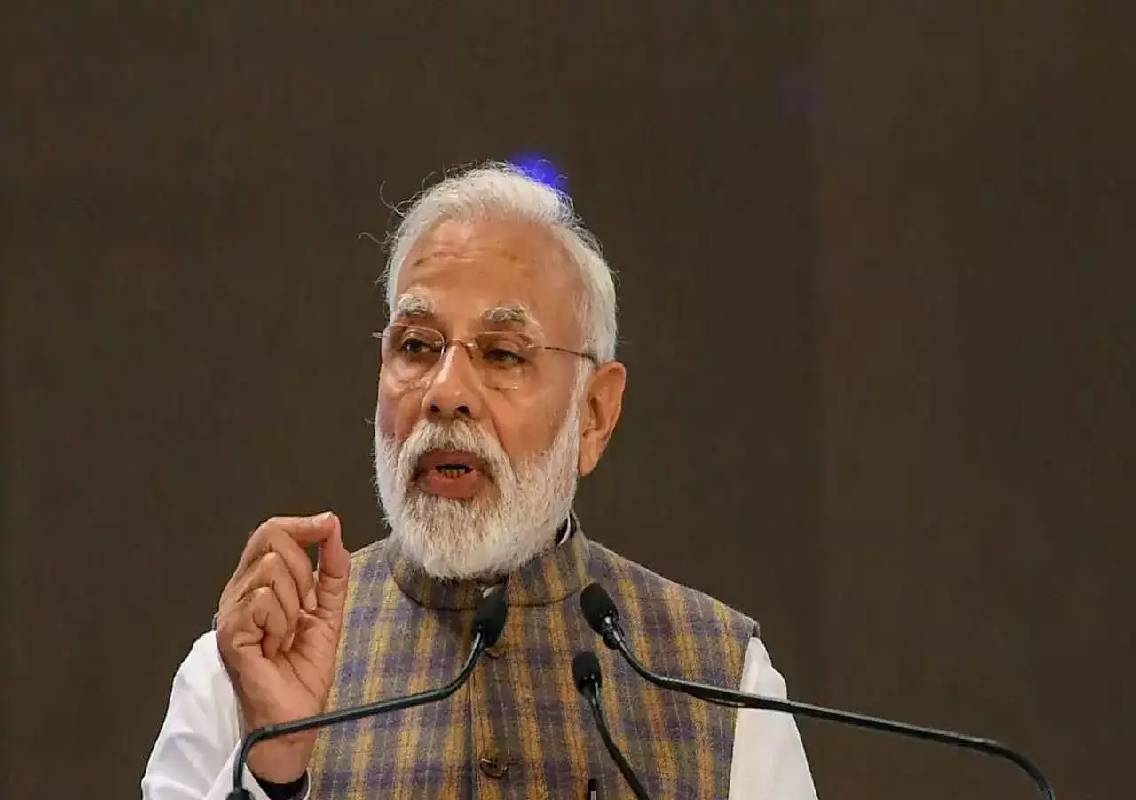 PM Modi Meets French CEOs In Paris - News Karnataka