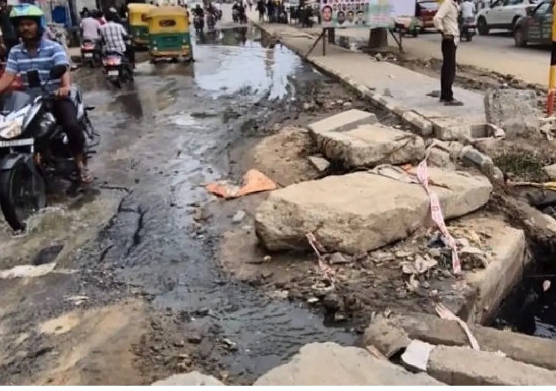 Residents frustrated as Sarjapur Road works drag on for months - News Karnataka