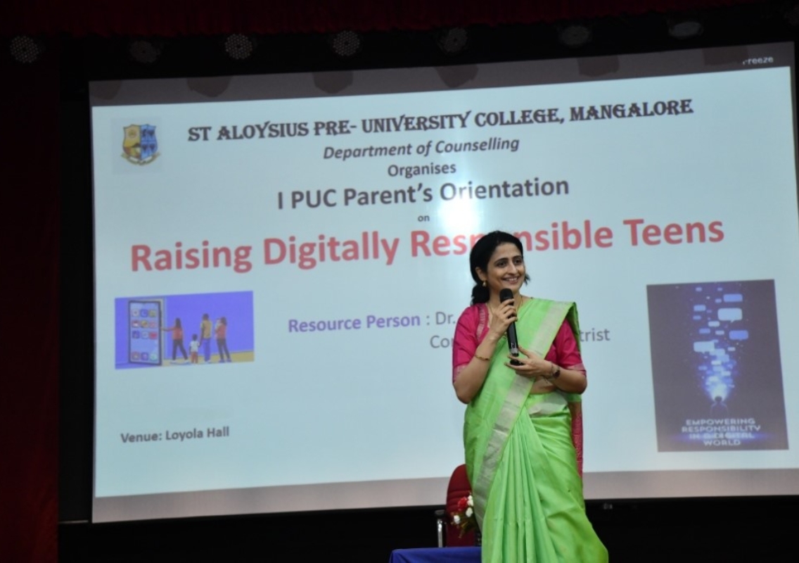 St Aloysius PU College guides parents on raising digitally responsible teenagers - News Karnataka