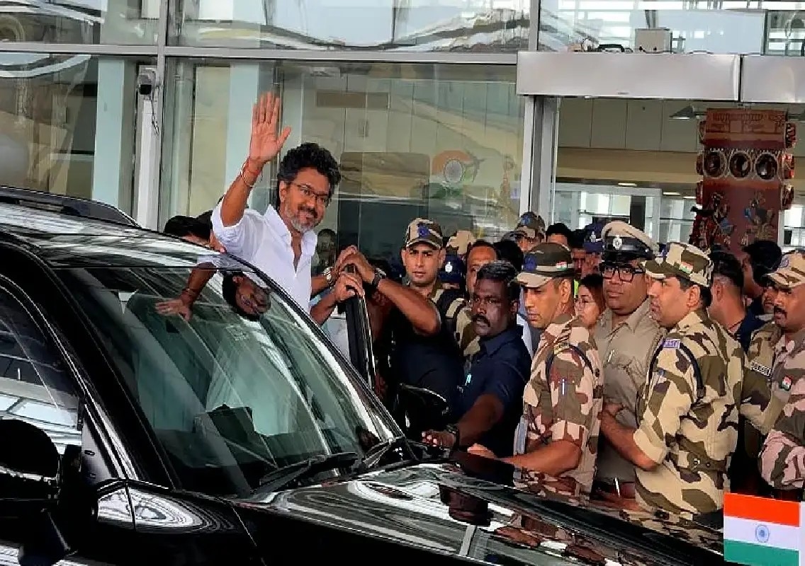 Tamil Nadu CM Vijay lands in Mangaluru, proceeds to Kollur temple: WATCH - News Karnataka