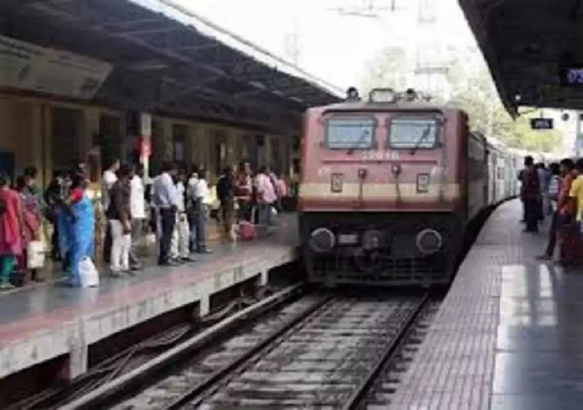 Indian Railways Raises Ticketless Travel Penalty - News Karnataka
