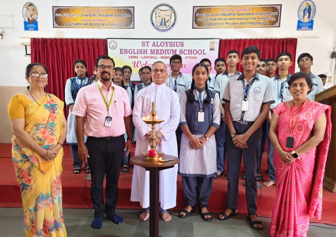 St Aloysius English Medium School, Urwa inaugurates academic year - News Karnataka