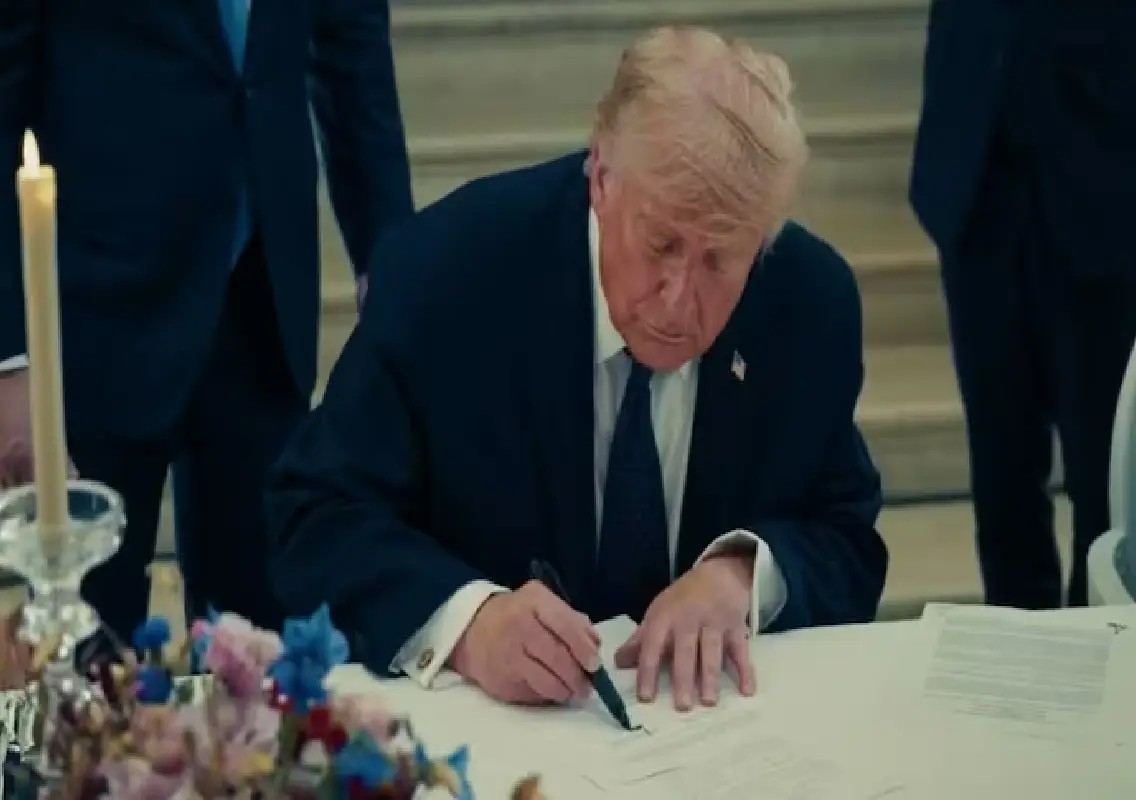Versailles symbolism fuels debate over Trump-Iran agreement - News Karnataka