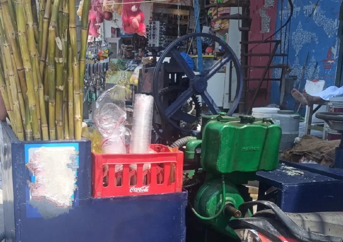 Woman discovers juice vendor has over 1.25 lakh followers - News Karnataka