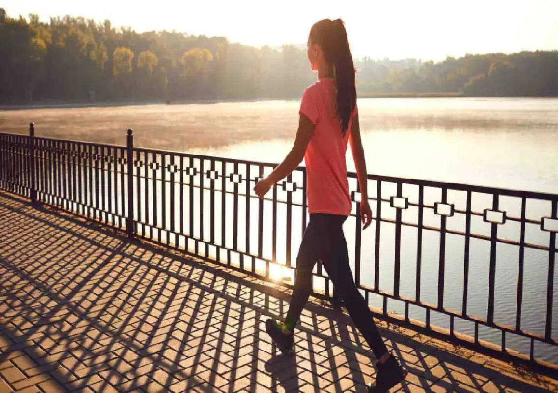 A 10-minute walk after dinner can improve digestion, says gastroenterologist - News Karnataka