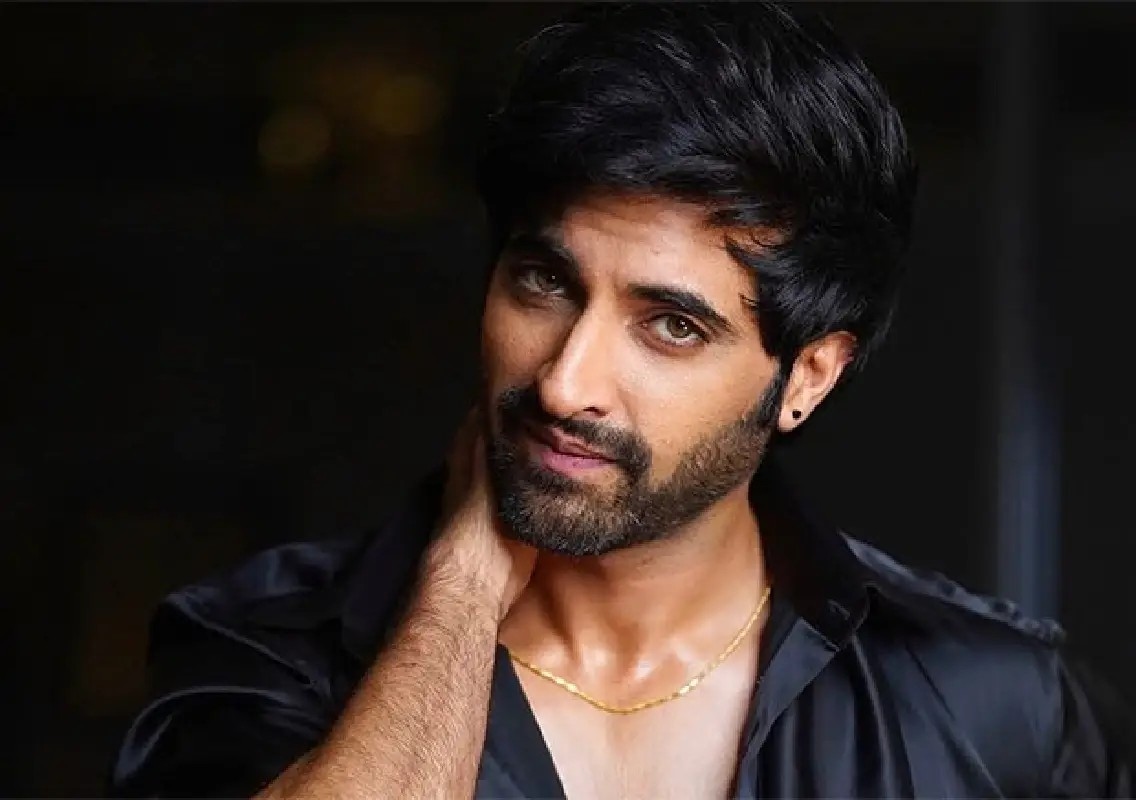 Akshay Oberoi reportedly signs another South film after ‘Toxic' - News Karnataka