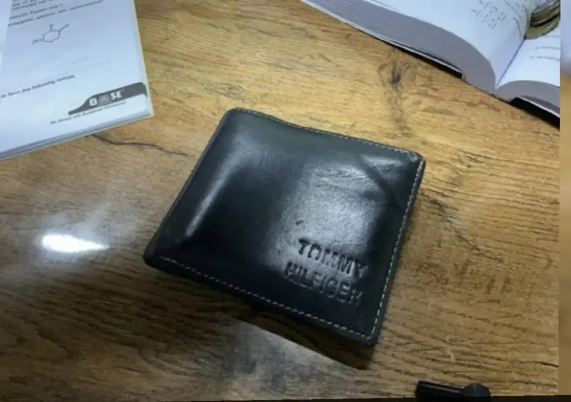 BMTC conductor's honesty reunites student with lost wallet - News Karnataka