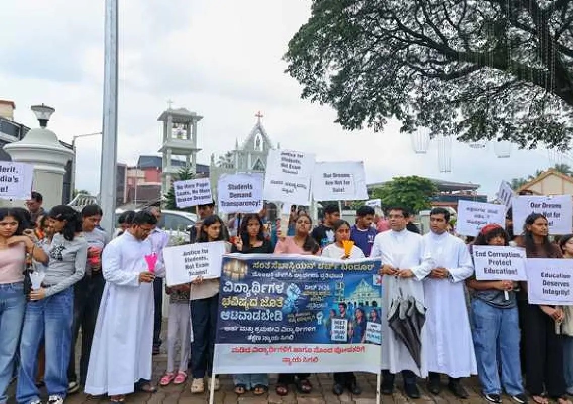 Bendur church holds silent candlelight protest backing NEET students - News Karnataka