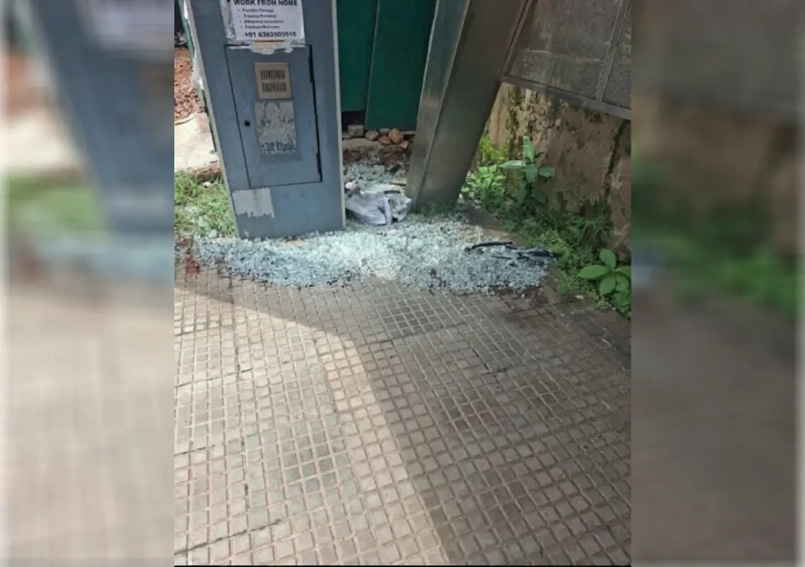 Broken bus shelter at Bendore sparks safety concerns in Mangaluru - News Karnataka