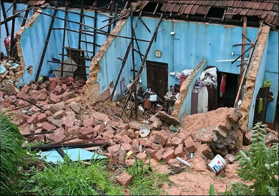Compound wall collapse in Mangaluru kills woman and two children: WATCH - News Karnataka