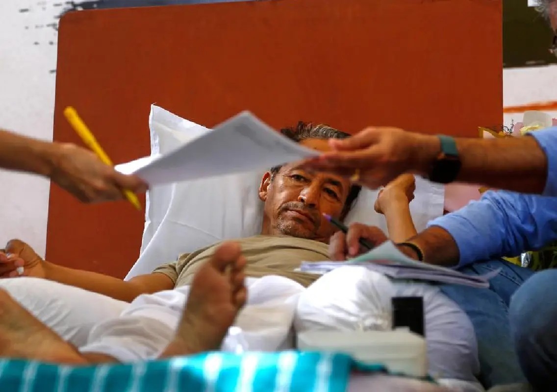 Court orders daily health monitoring of Sonam Wangchuk amid hunger strike - News Karnataka