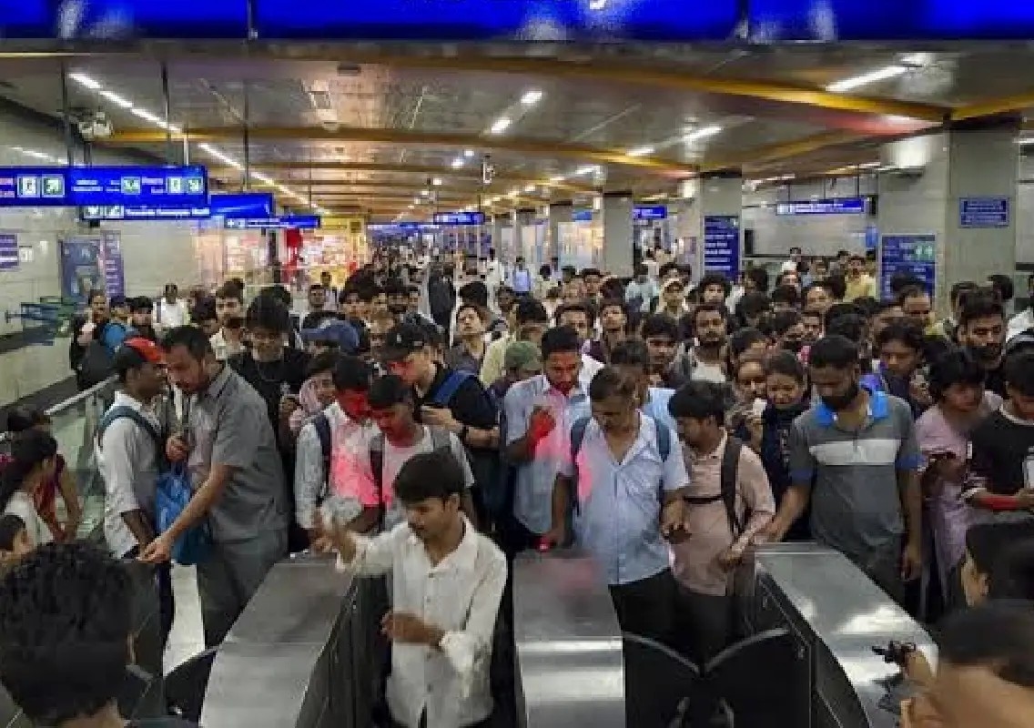 Delhi Metro stations shut amid ongoing CJP protest - News Karnataka