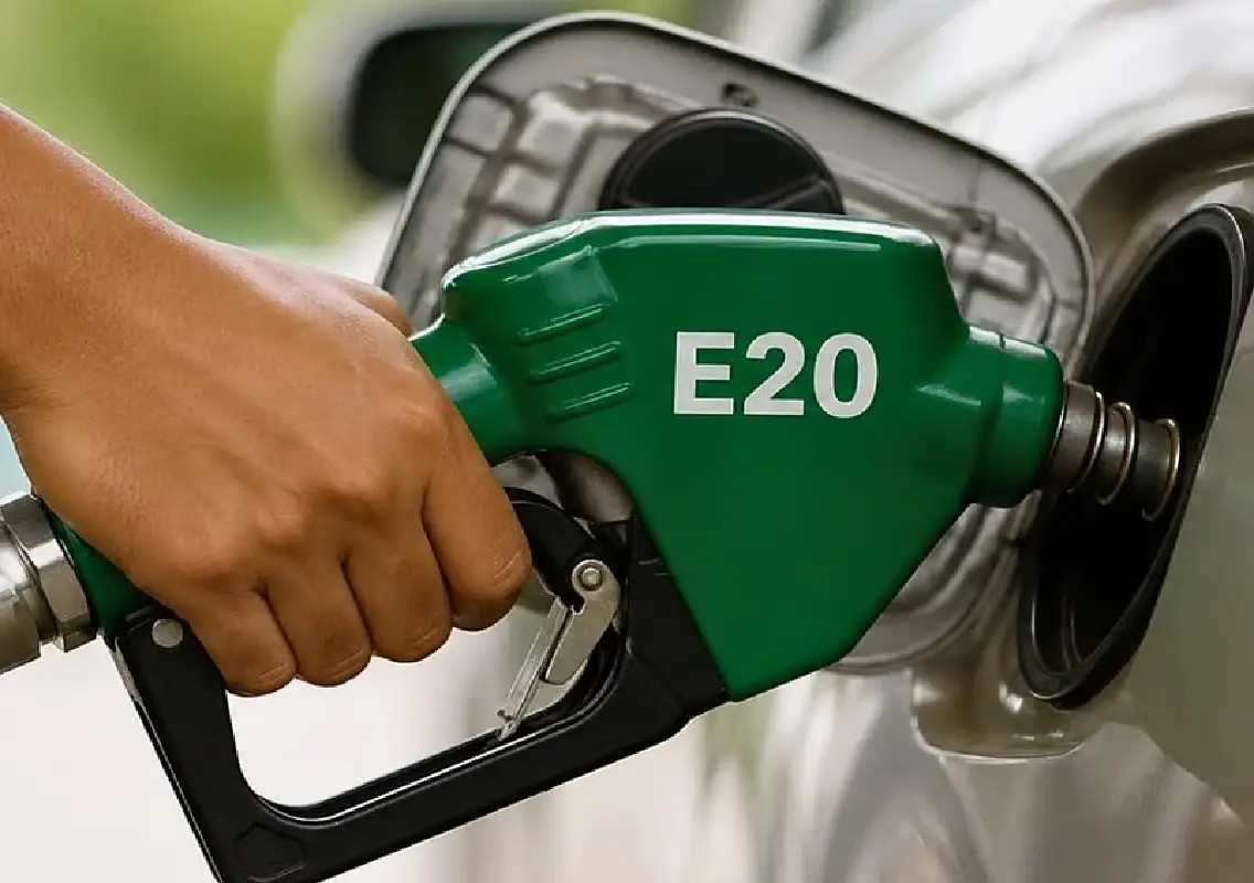 E20 petrol linked to rise in engine complaints during monsoon - News Karnataka