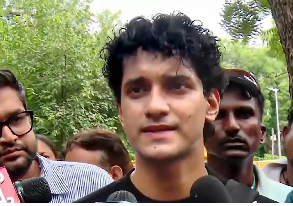 Govt, CJP hold crucial talks as NEET protest continues - News Karnataka