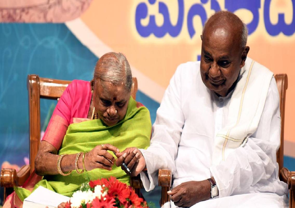H.D. Deve Gowda's wife Chennamma passes away in Bengaluru - News Karnataka