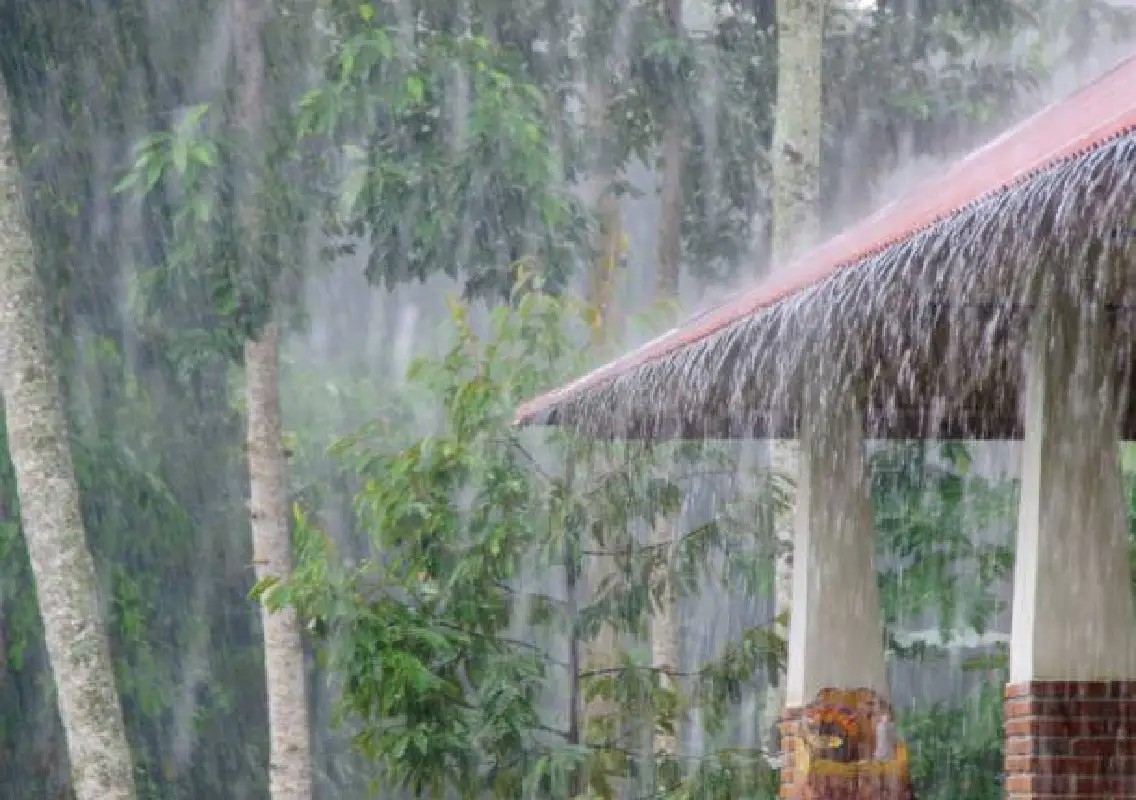Heavy rain damages houses and power infrastructure in coastal Karnataka - News Karnataka