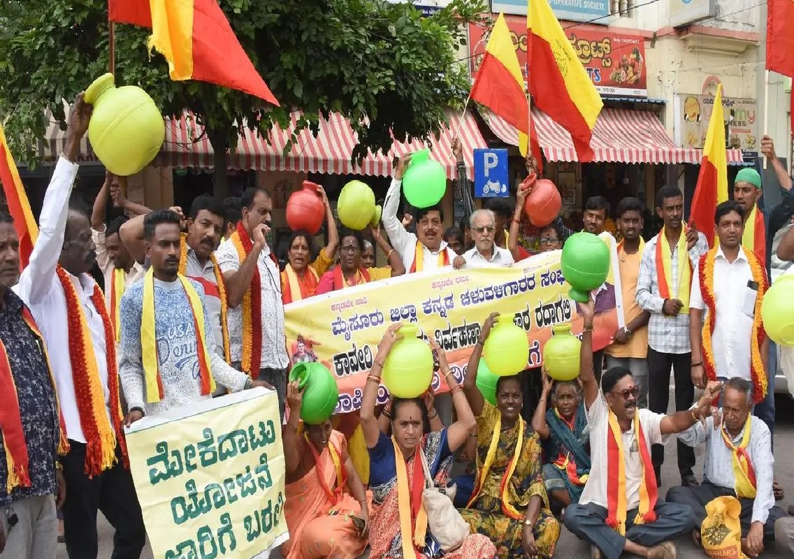 Karnataka farmers oppose Cauvery water release, warn of bigger protest - News Karnataka