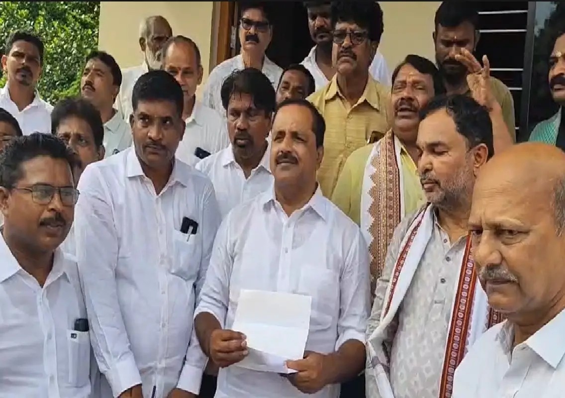 Khader hails Barkur as a symbol of communal harmony and heritage: WATCH - News Karnataka