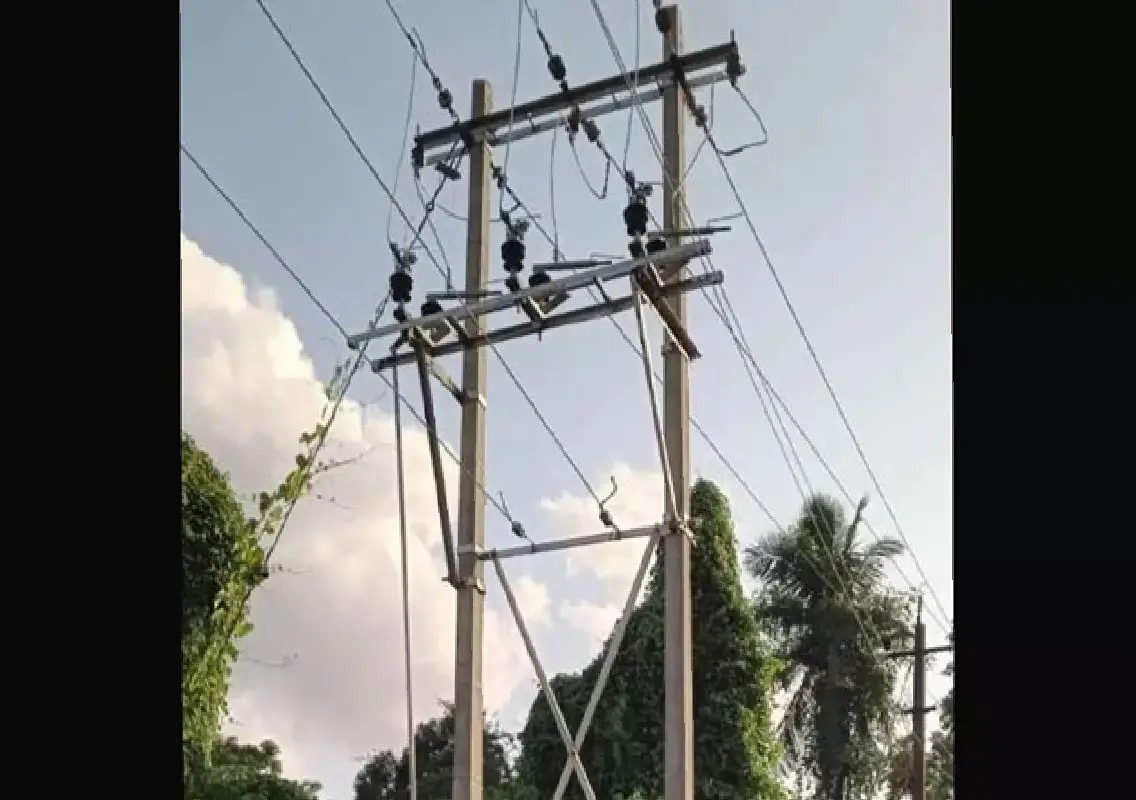 MESCOM GOS lock sparks protest over power outage in Sullia - News Karnataka