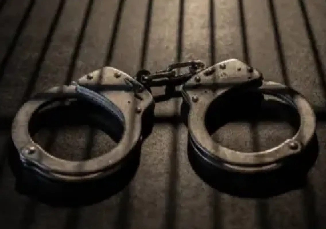 Man held for illegally selling deadly weapons near bus stand - News Karnataka