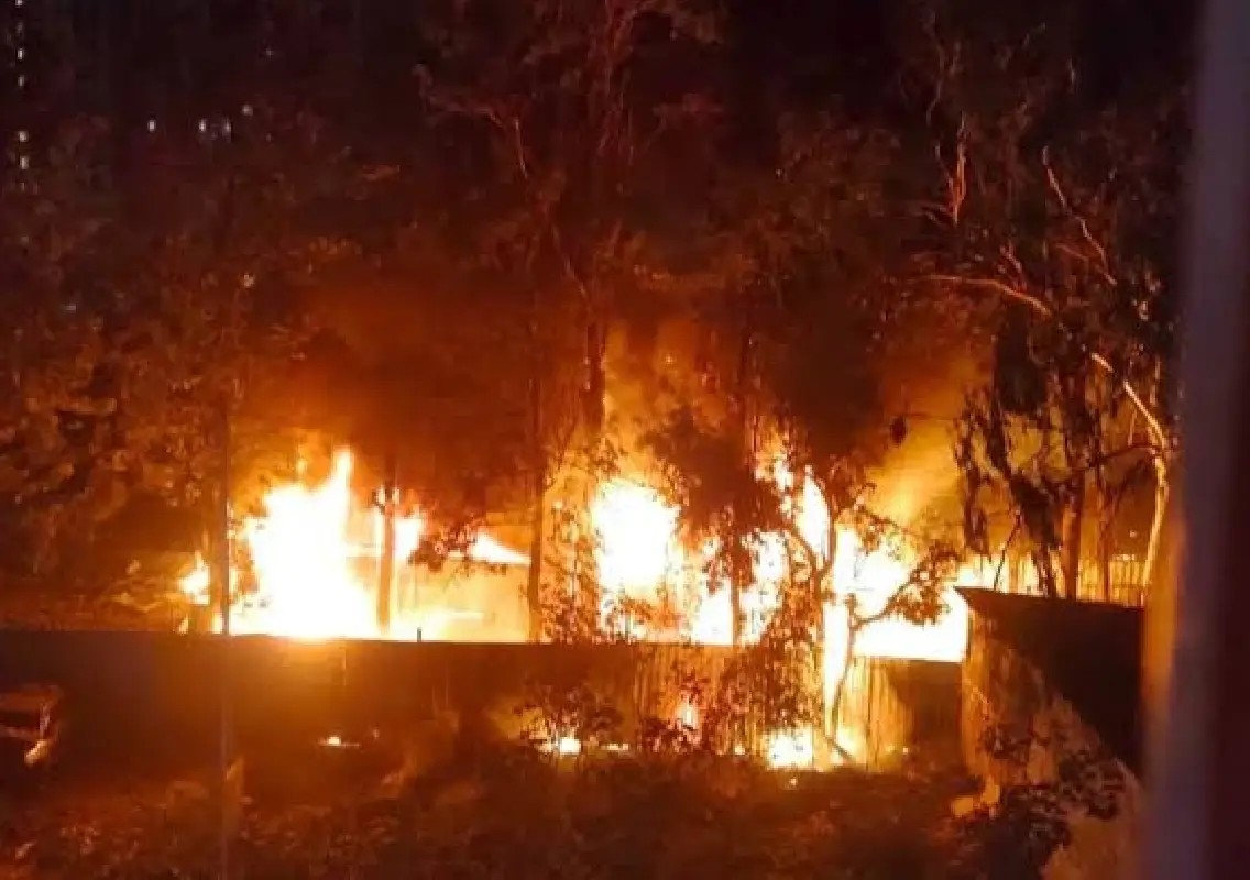 Massive fire destroys over 25 cars at Bengaluru garage - News Karnataka