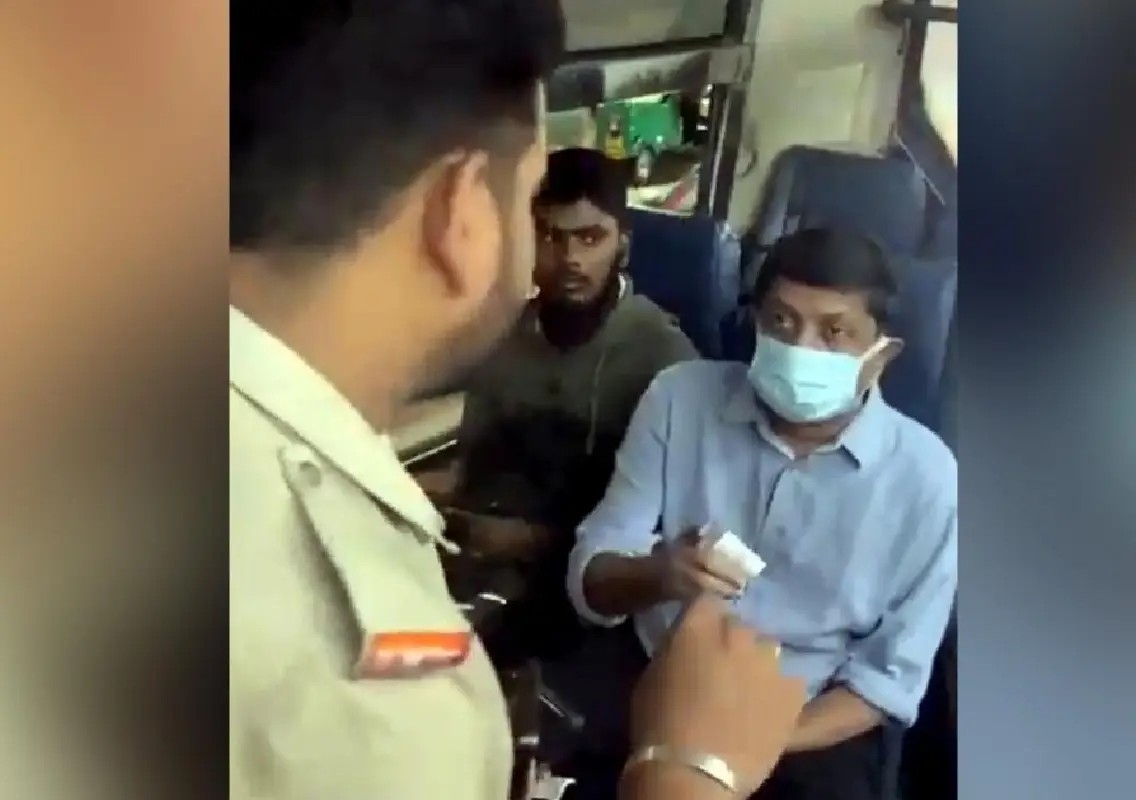 Minister travels incognito, faces BMTC lapses during surprise ride - News Karnataka
