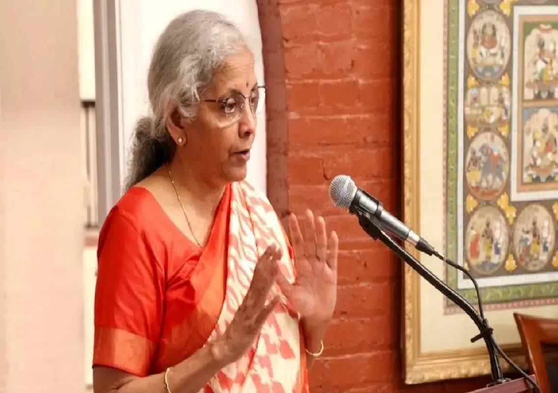 Sitharaman asks I-T officials to help taxpayers - News Karnataka