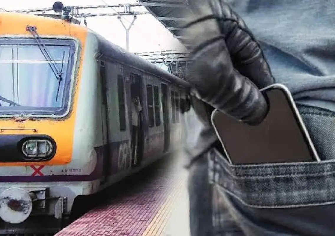 Phone theft on train costs Bengaluru woman ₹67,000 in UPI fraud - News Karnataka