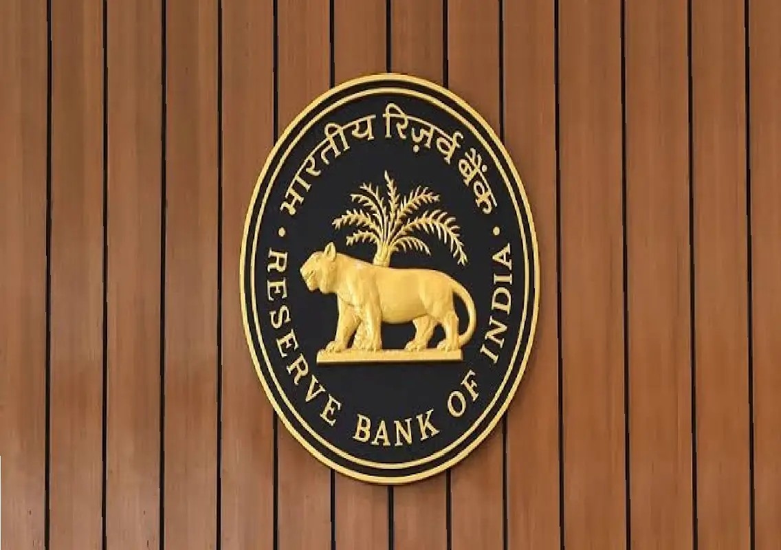 RBI intervenes as rupee nears record low amid surge in crude oil prices - News Karnataka
